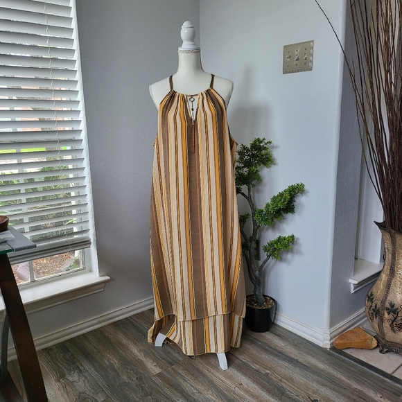 Mlle Gabrielle Solid Short Sleeve Dress